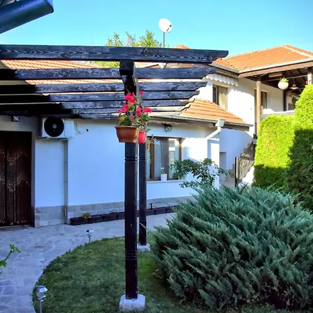 Zlateya Affittacamere 4*